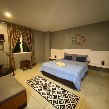 Straits Inc Apartment 5 , Bandar Melaka Exteriör bild